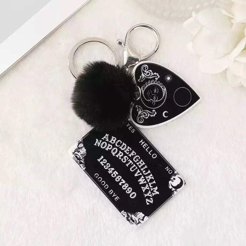 Quiji board keyring