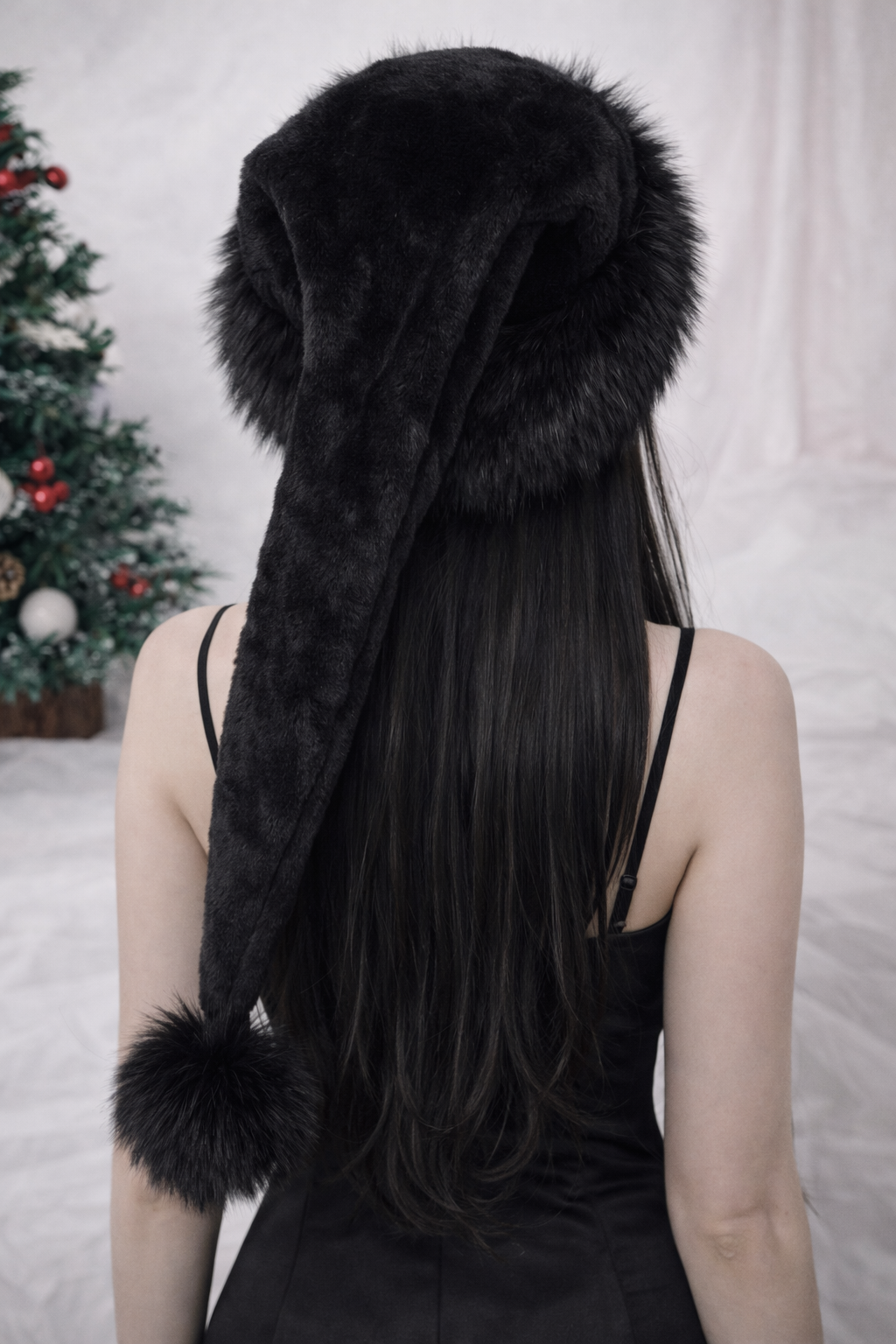 BLACK ON BLACK Ultra Goff oversized festive hat