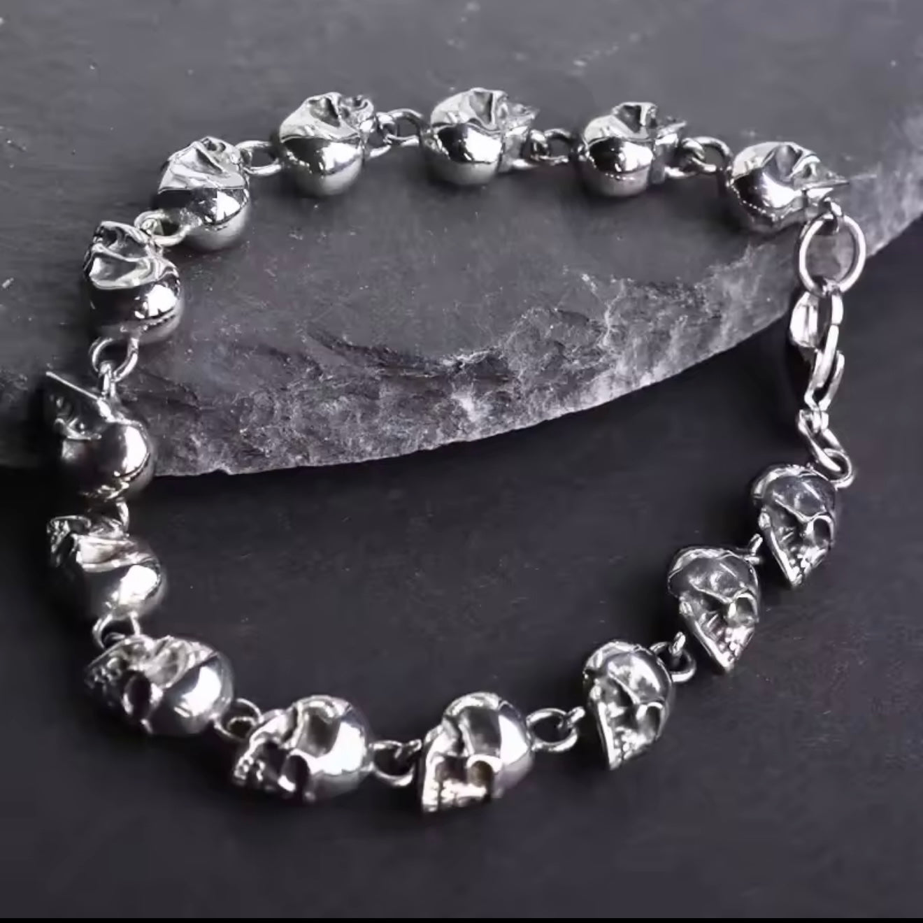 Skull stainless steel bracelet