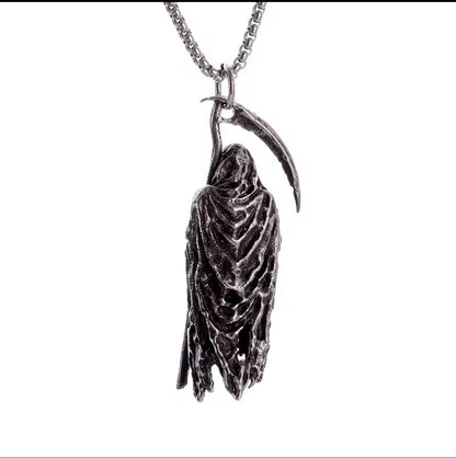 Shadow Reaper Pendant – Embrace the Darkness