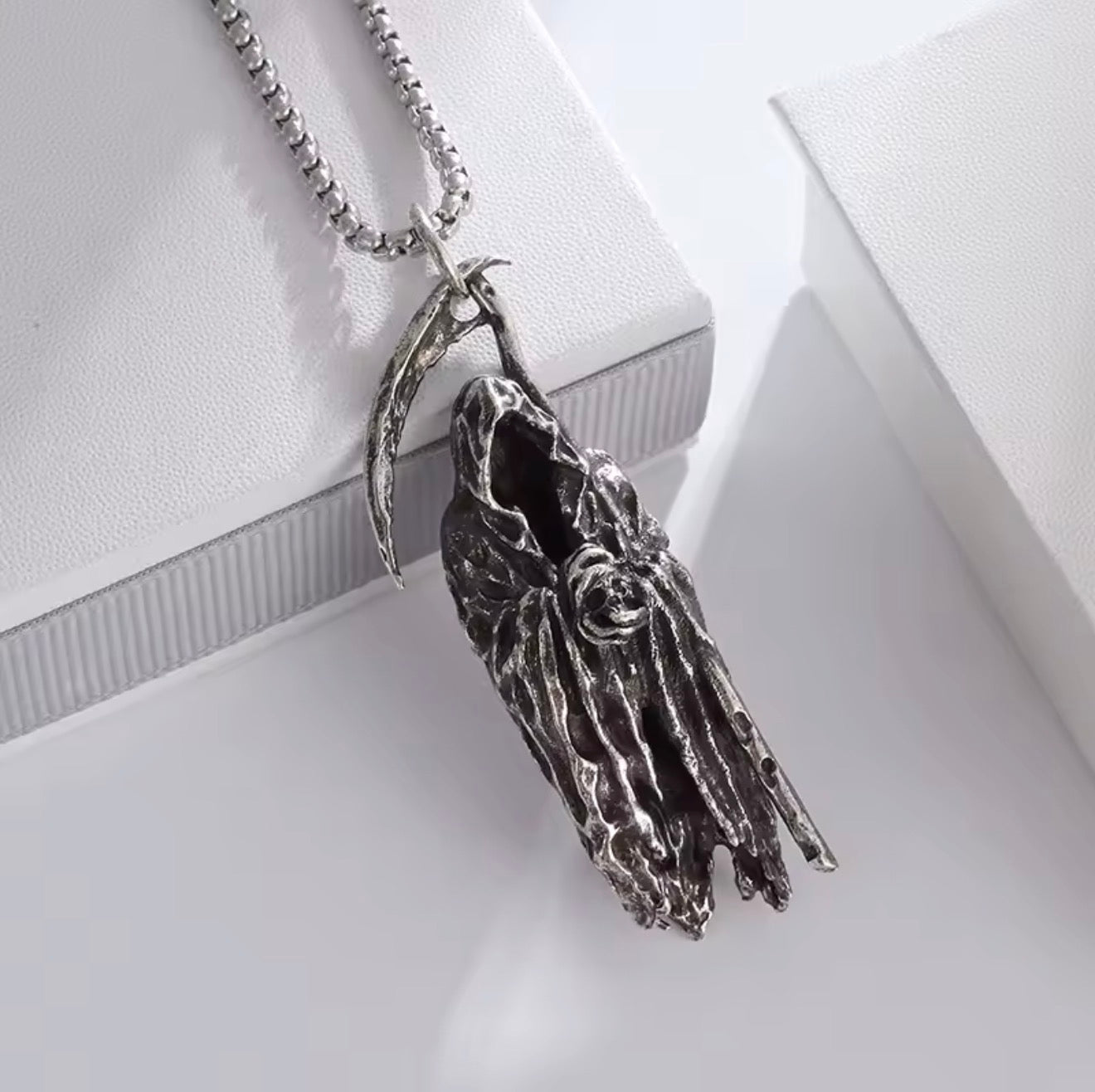 Shadow Reaper Pendant – Embrace the Darkness