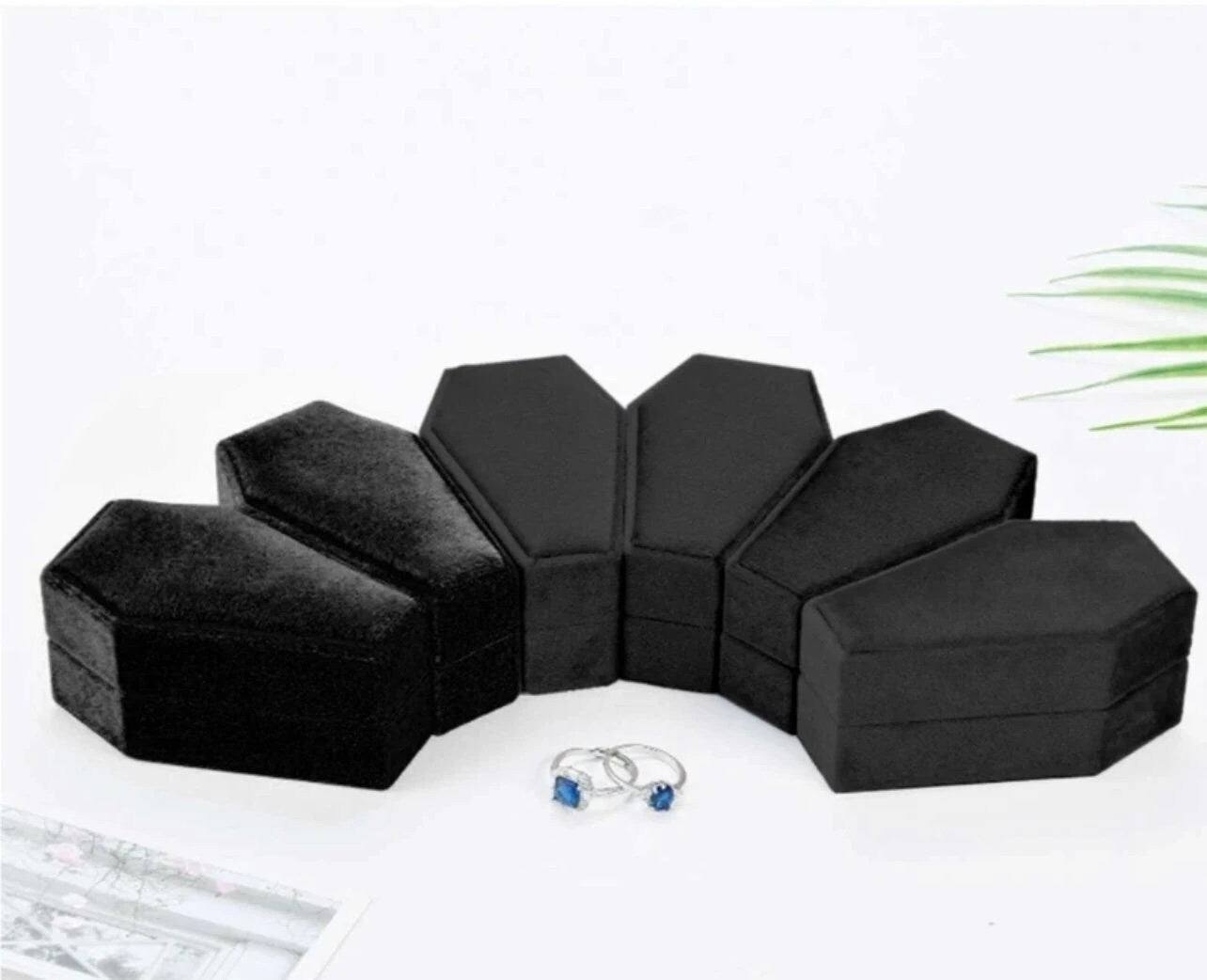 Black Velvet Coffin Ring/jewellery case